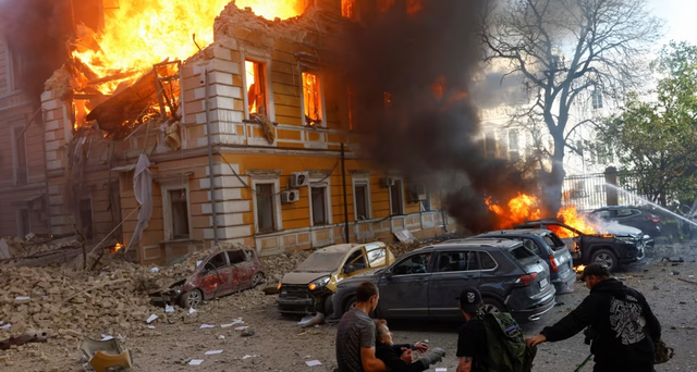 Sulme ruse në Ukrainë  viktima dhe dhjetëra të plagosur në Kiev  Harkiv dhe Dnjepër