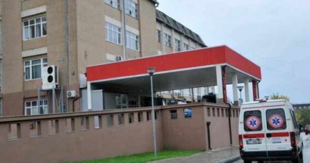 kosova-pergatitet-per-gjendje-lufte-spitali-kryesor-i-prishtines-merr-masa-per-vendimin-e-sotem