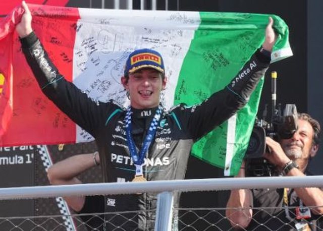 kimi-antonelli-triumfon-edhe-ne-cmimin-e-madh-te-spanjes-fitorja-e-tete-e-sezonit-per-pilotin-e-mercedesit