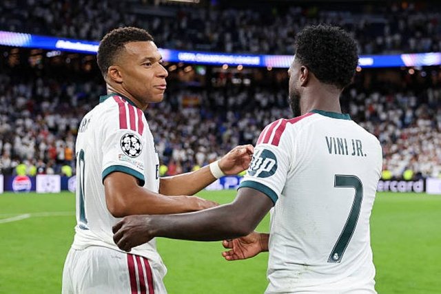 stuhi-kritikash-mediat-shigjetojne-mou-n-mbappe-distancohet-nuk-kam-folur-kurre-per-arbitrat