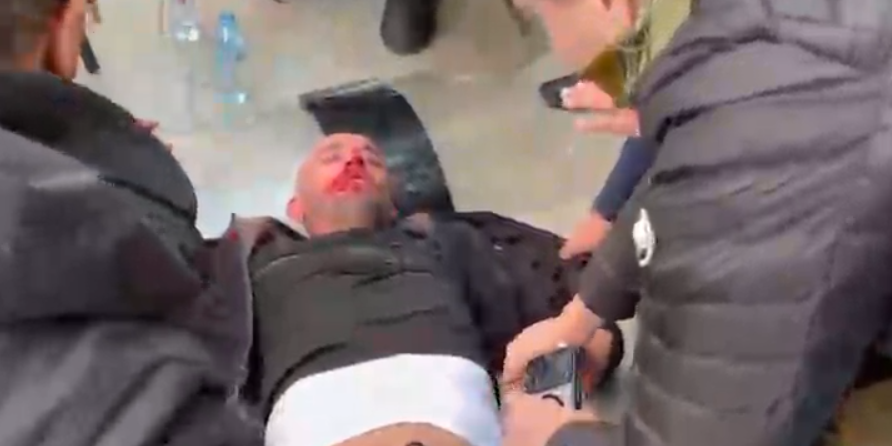 Përplasjet te sheshi  Skënderbej   mbeten të dëmtuar një protestues dhe një efektiv policie
