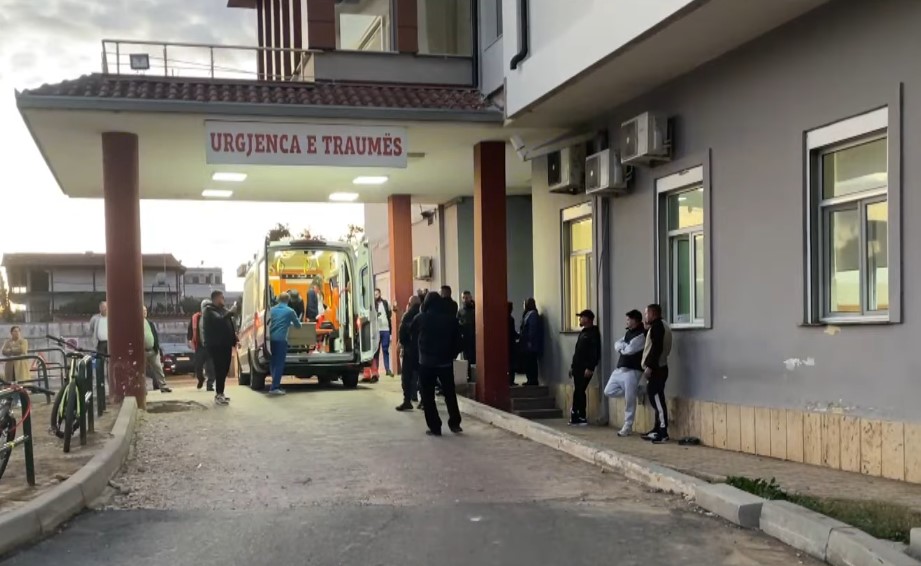 QSUT përditëson të dhënat  21 efektivë policie dhe 13 protestues kërkojnë ndihmë mjekësore në spital