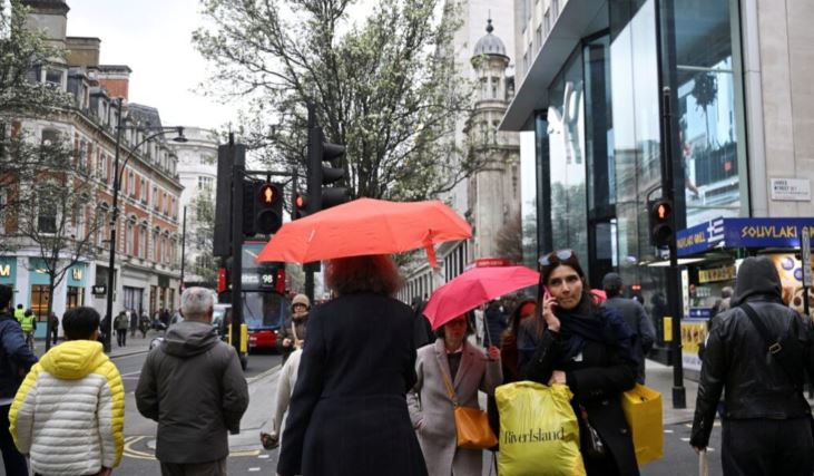 pse-britania-u-ben-thirrje-qytetareve-te-mbajne-me-vete-canta-per-emergjenca-72-oreshe