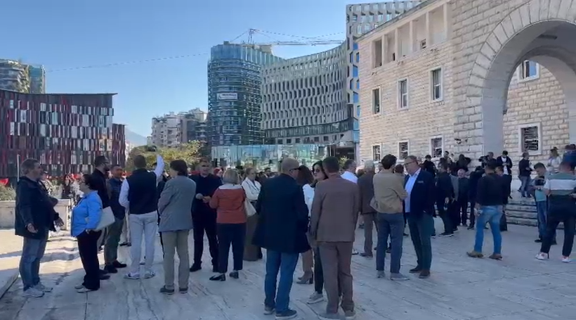 nisin-grumbullimet-e-studenteve-dhe-pedagogeve-para-universitetit-politeknik