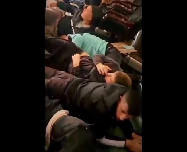 Berisha publikon pamje nga komisariatet  Trajtim çnjerëzor dhe torturë kolektive ndaj studentëve të arrestuar