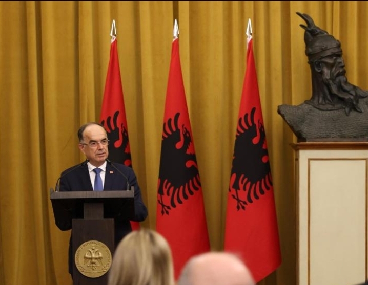 vendi-drejt-zgjidhjes-politike-presidenti-therret-ne-takim-kreret-e-komuniteteve-fetare